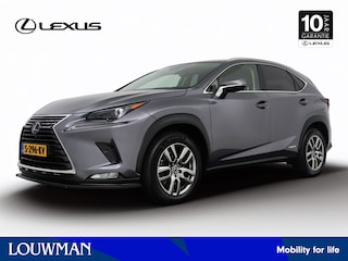 Lexus NX 300h AWD Luxury Edition | Dealer Onderhouden | Trekhaak | Stoel+stuurverwarming | Lederen bekleding | Voorstoelen Elektrisch Verstelbaar | Elektrische Achterklep | Cruise Control Adaptive |