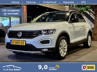 Volkswagen T-Roc 1.5 TSI Sport 150pk | Twotone | Virtual | Trekhaak | Camera | Android/Carplay