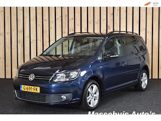 Volkswagen Touran 1.2 TSI Easyline 7p. Clima Navi Cruise Stoelverwarming All seasons PDC + Nwe APK