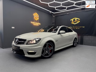 Mercedes-Benz Coupé AMG 63 Performance Colletings item Vol opties