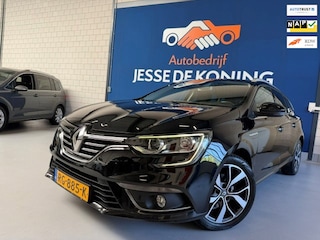 Renault Mégane Estate 1.2 TCe Bose / bj.2017 / navigatie / camera / half leder / climate / NAP met 168691 km.en APK tot 05/2027 /