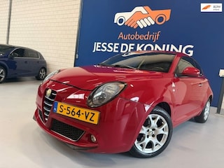 Alfa Romeo Mito 1.4 T Progression / bj.2009 / kleur: rood / climate / sportvelgen / etc. / NAP met 189920 km.en APK tot 05/2027.