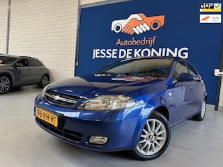Chevrolet Lacetti 1.8-16V Class / 5 deurs / kleur: blauw / bj.2005 / airco / trekhaak / sportvelgen/ APK 01/2027 /NAP 219619 km.