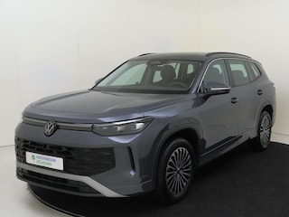 Volkswagen Tayron 1.5 eHybrid Life Edition | SoH 100% | Trekhaak | Adaptieve demping | Stoel- en stuurwielverwarming | Parkeerassistent | Dodehoek detectie | Navigatie | Adaptieve cruise control |