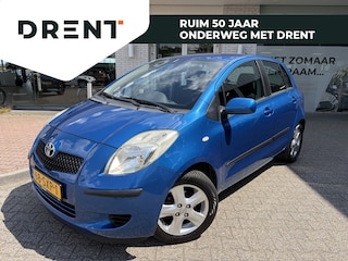 Toyota Yaris 1.3 VVTi Terra | All-season | Airco | Trekhaak | Radio |