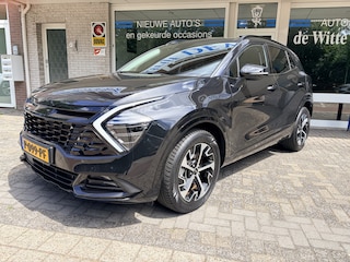 Kia Sportage 1.6 T-GDi Hybrid DynamicPlusLine Panorama dak/Verw. stoelen V.+A/Achteruitr. camera/Apple carplay/Climate contr./elektr. in hoogte verst.bare stoel/Dode hoek detect./Cruise contr. adapt./Keyless entry +start/stop/Navi Full m