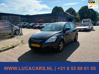 Kia Ceed Cee'd 1.4 X-tra Airco