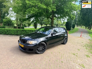 BMW 116i Business Line M-Sport+ | Luxe! | Sport uitlaat