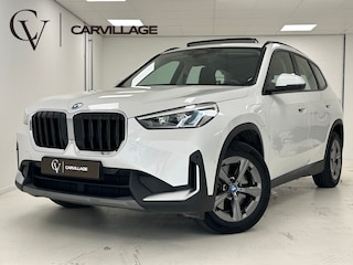 BMW X1 xDrive30e Luxury | Trekhaak | Panoramadak | Adaptief CC. |