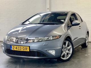 Honda Civic 1.8 Comfort |Clima |Navi |CruiseC |StartKnop
