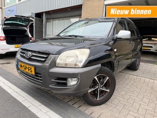 Kia Sportage 2.0 CVVT Executive CLIMA LMV PDC TREKHAAK NAP APK 1-2027