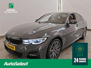 BMW 330e 292pk PHEV High Executive M Sport | SOH 93% | Leder | Stoelverwarming | Elektrische stoelen | HUD | CarPlay | ACC