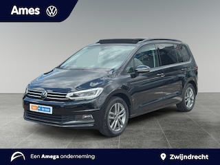 Volkswagen Touran 1.5 150pk TSI Highline 7p Panoramaschuif-kanteldak | Navigatie 'Discover Media' | Achteruitrijcamera (Rear View)