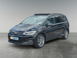 Volkswagen Touran 1.5 150pk TSI Highline 7p Panoramaschuif-kanteldak | Navigatie 'Discover Media' | Achteruitrijcamera (Rear View)