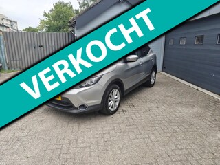 Nissan Qashqai 1.2 Connect Edition,Navi,Climate control,Cruise control,Parkeersensoren,Achter rij uit camera,PanoramadakTrekhaak.