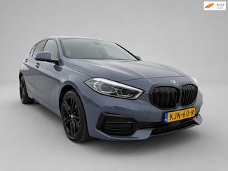 BMW 118i - Panoramadak - Memorystoel - Stoelverwarming - Adapt Cruise - Camera - CarPlay - Incl BTW