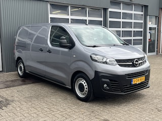 Opel Vivaro 1.5 CDTI L2H1 Marge BTW en BPM vrij!! Airco Cruise controle Navigatiesysteem 2-Persoons Parkeerhulp achter Apple carplay 1e eigenaar Euro 6 Bpm en Btw vrij voor particulier gebruik !!