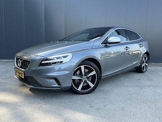 Volvo V40 1.5 T3 AUTOMAAT Polar+ Sport 1e EIGENAAR PANO DAK CAMERA HARMAN KARDON PARK ASSIST LED NAVI