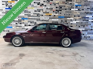 Alfa Romeo 166 3.2 V6 Distinctive