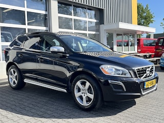 Volvo XC60 2.0 D3 R-Design Airco Cruise controle Leder Trekhaak 1600kg trekgewicht Parkeersensoren achter Stoelverwarming Bluetooth Navigatiesysteem Euro 5