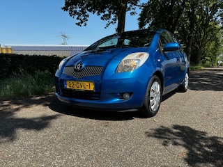 Toyota Yaris 1.3 VVTi Sol