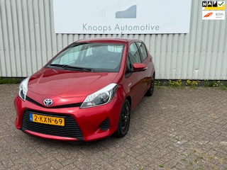 Toyota Yaris 1.5 Full Hybrid Aspiration Automaat