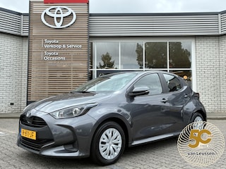 Toyota Yaris 1.5 HYBRID ACTIVE NL-AUTO CAMERA 1E EIG
