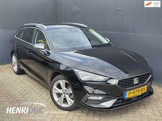 Seat Leon Sportstourer 1.5 eTSI FR Business Intense Trekhaak / Navi / Stoel Stuur verwarming / PDC
