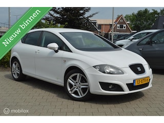Seat Leon 1.2 TSI 105PK Businessline COPA | LEES TEKST |