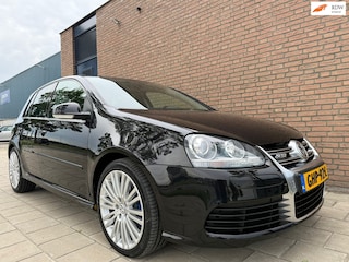 Volkswagen Golf 3.2 R32
