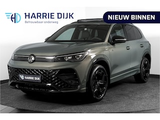 Volkswagen Tiguan 1.5 eHybrid 272 PK R-Line | Black Style | S/K-panodak | Adapt. Cruise | Stoel-+stuurverw. | App. Connect | Camera | LM 19" | 3707
