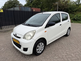 Daihatsu Cuore 1.0 Trend 5 Drs StrBkr