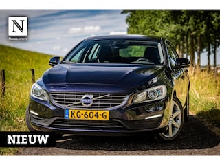 Volvo V60 1.5 T2 Kinetic |Nap |Automaat |Stoelverwarming
