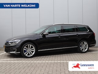 Volkswagen Passat Variant 1.4 TSI GTE Highline | SOH 72,9% | Pano | Trekhaak | Org. NL
