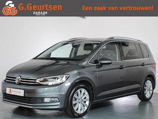 Volkswagen Touran 1.4 TSI Highline 7-Persoons, Trekhaak, ACC, Stoelverwarming, Navigatie