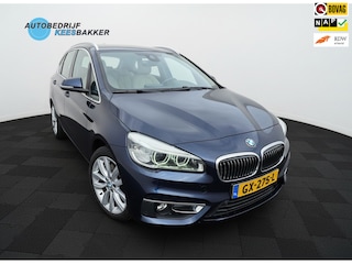 BMW 2-serie Tourer 225i xDrive Luxury / Trekhaak / Leder / stoelverwarming / Camera