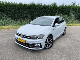 Volkswagen Polo 1.0 TSI R SPORT CARPLAY