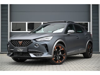 Cupra Formentor 1.4 e-Hybrid VZ 245 PK / PANO / COPPER EDITION / MATGRIJS / CAMERA / MEMORY / SFEERVERLICHTING / ACC / LANE ASSIST