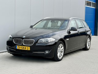 BMW 5-serie Touring 520i High Exe | Pano | Xenon | Leer !