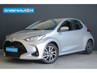 Toyota Yaris 1.5 Hybrid Dynamic |dodehoekdetectie|stoelverwarming|dealer onderhouden|