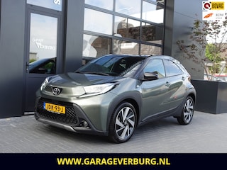 Toyota Aygo 1.0 VVT-i S-CVT Envy Automaat (Navigatie,Achteruitrijcamera,AdaptiveCruise,Stoelverwarming,Keyless,Leder,PDC)