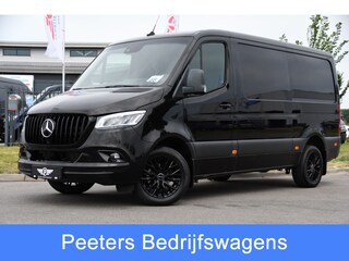 Mercedes-Benz Sprinter 319 V6 3.0 CDI L2H1 Black Edition FULL OTPIONS! Adaptieve Cruise, 360 Camera, Carplay, Leder, LED, 10,5'' Mbux, Trekhaak, 190pk, Automaat, Uniek!
