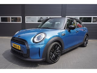 Mini Cooper 5-Deurs 1.5 Camden Go Edition Aut/Carplay/Camera/Cruise/Climate Control/Navi