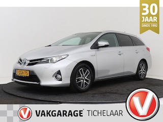 Toyota Auris Touring Sports 1.8 Hybrid Lease Pro | Trekhaak | Pano | Org NL | Navigatie | Climate | Stoelverwarming |
