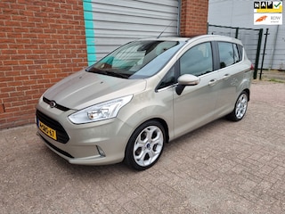 Ford B-MAX 1.0 EcoBoost Titanium Bj:2013 NAP!