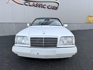 Mercedes-Benz 200-serie W124 E