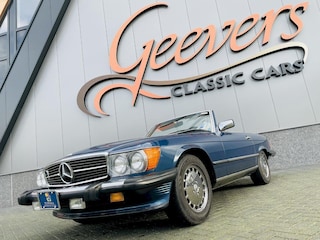 Mercedes-Benz SL W107 560SL