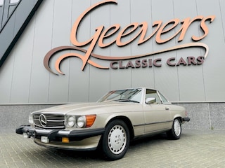 Mercedes-Benz SL W107 560SL