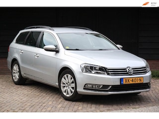 Volkswagen Passat Variant 2.0 TDI Highline BlueMotion Navigatie/Parkeersensor v,a/Trekhaak