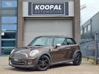 Mini Cooper 3-Deurs 1.6 10 Years II | Navi | Leer | Volledig Onderhouden